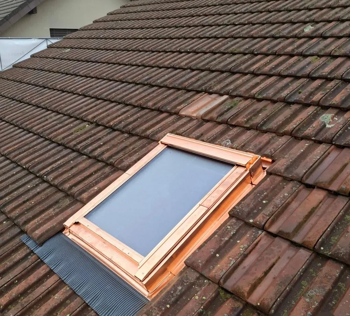 Dachfenster wechseln & Stirnladenverkleidung – Bild 4