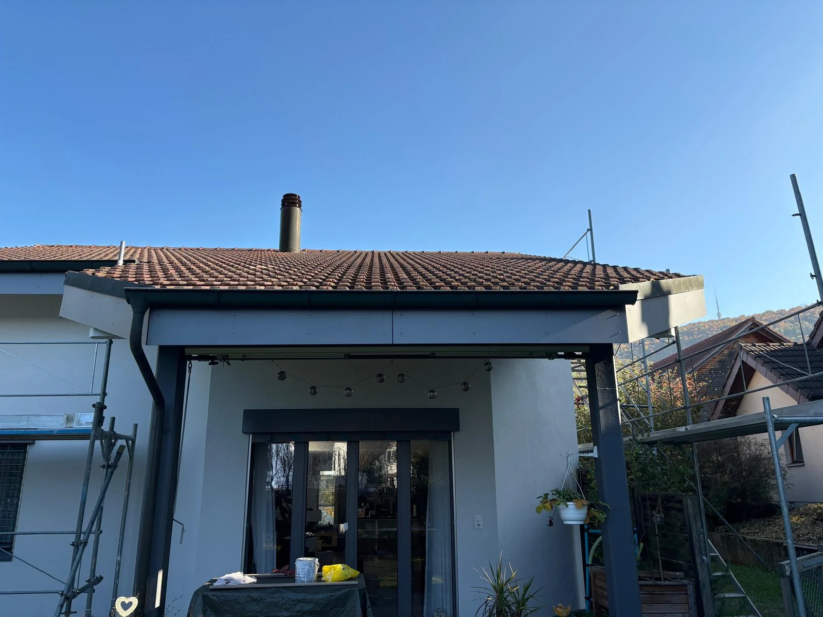 Dachfenster wechseln & Stirnladenverkleidung – Bild 6